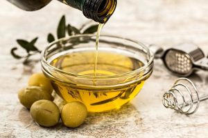 Scopri di più sull'articolo Ecco perché non rinunciare all’olio extravergine di oliva